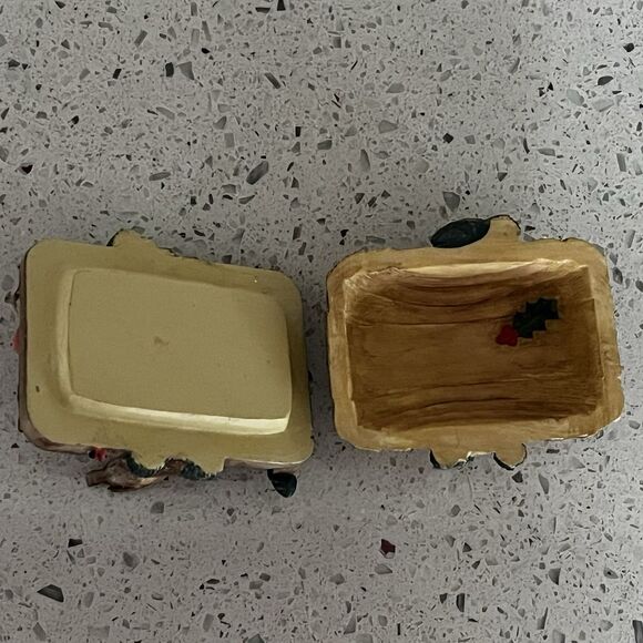 Marjolein Bastin APPLES Pinecones HOLLY Greenery in Basket Trinket Box RARE - Picture 5 of 6